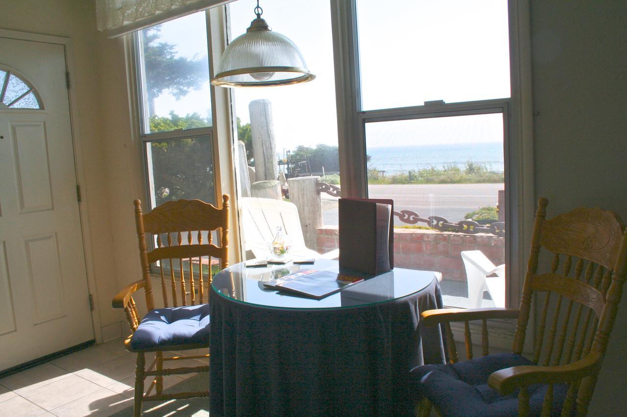 Captain'S Cove Inn แคมบรีอา ภายนอก รูปภาพ